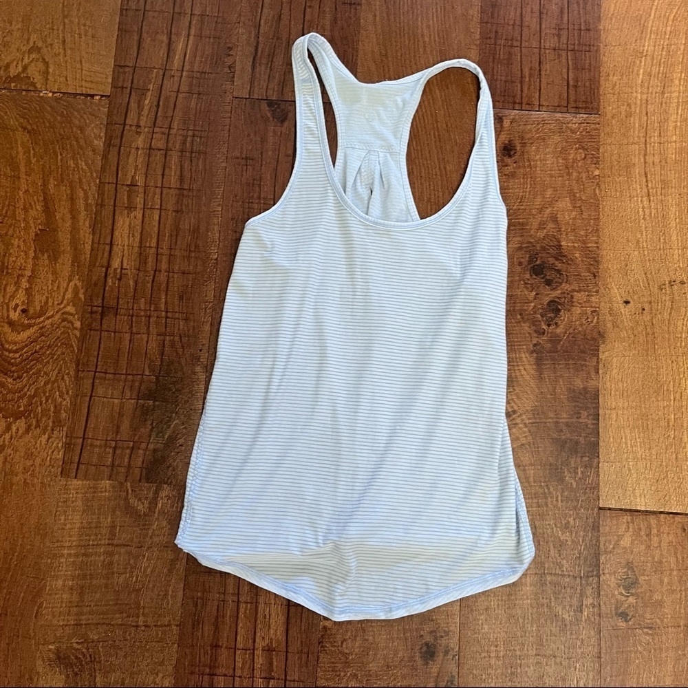 Lululemon Womens open tie back striped tank top Sz 8 blue gray reflective